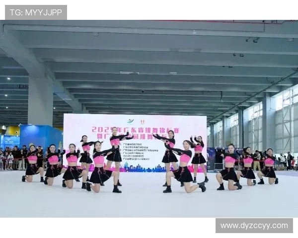 南京街舞队灵活性分析与发展探讨展现街舞魅力与文化传承